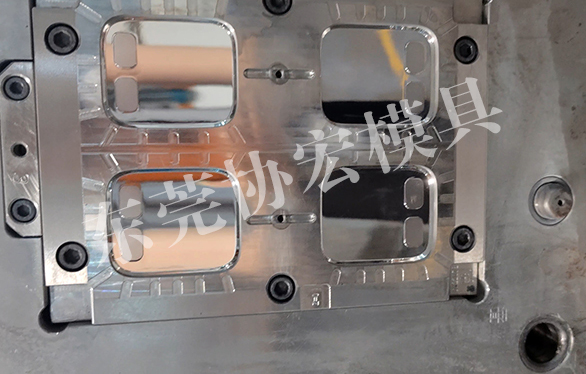 高光鏡面模具的制造有哪些技術難點？